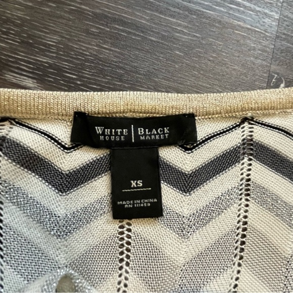 White House Black Market Chevron XS Blouse Top Metallic Chevron Pattern - Picture 8 of 16